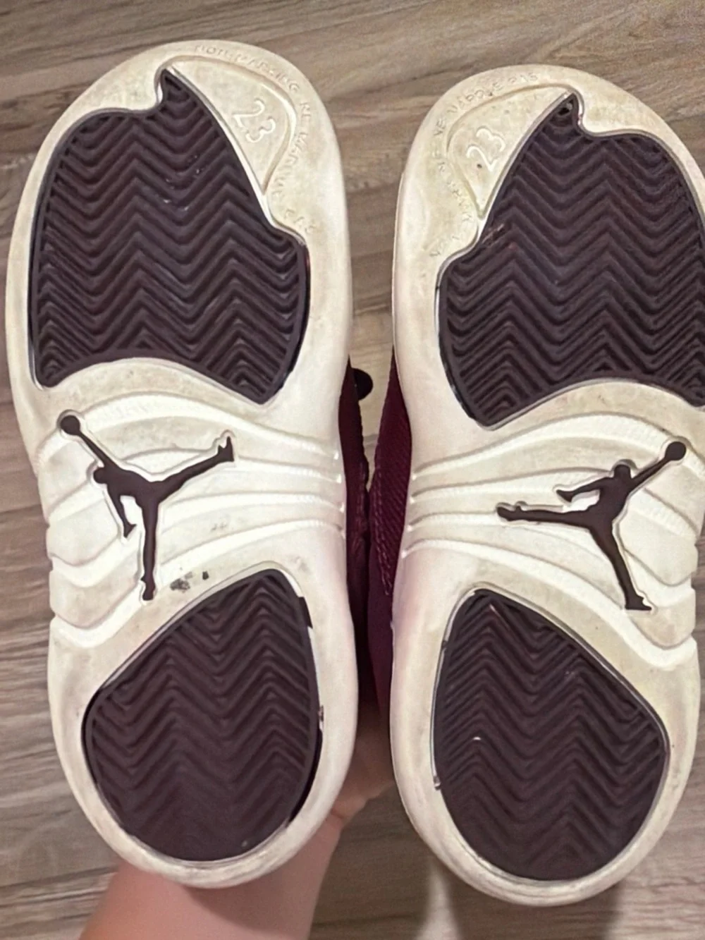 Jordan Kids sz 9 Burgundy High-Top Sneakers